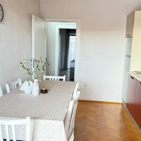 Gostinjska kuća Kuba Makarska
