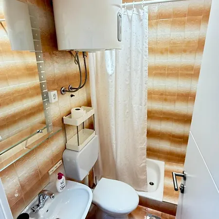 Gostinjska kuća Kuba Makarska